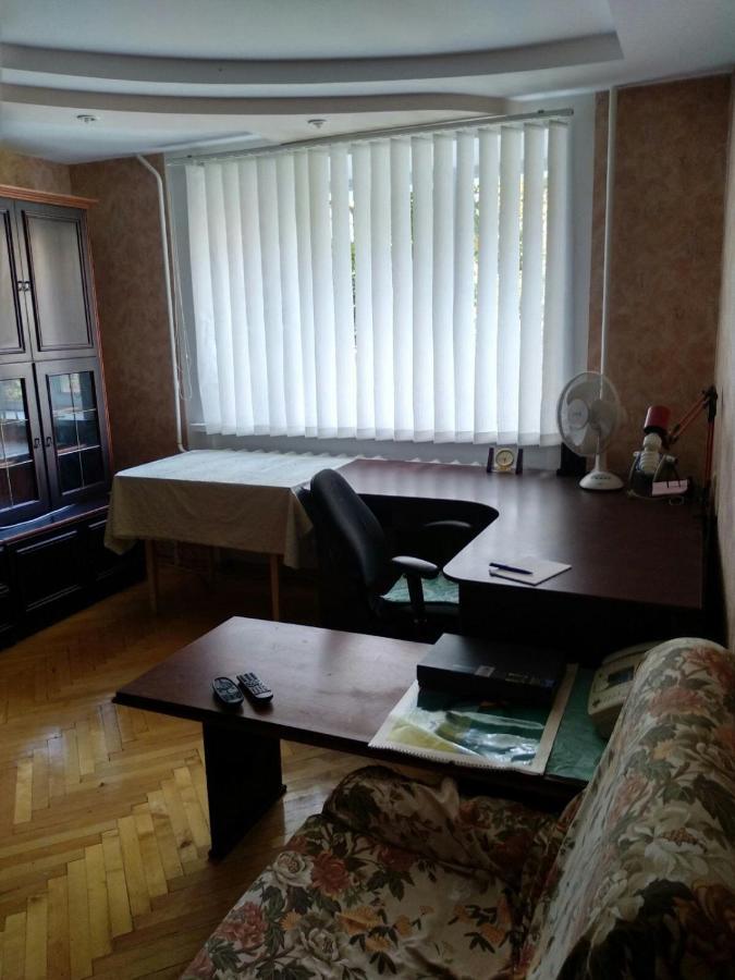 4-X Apartments Center Wi-Fi С 3-Мя Спальнями 95М2 Czernihów Zewnętrze zdjęcie